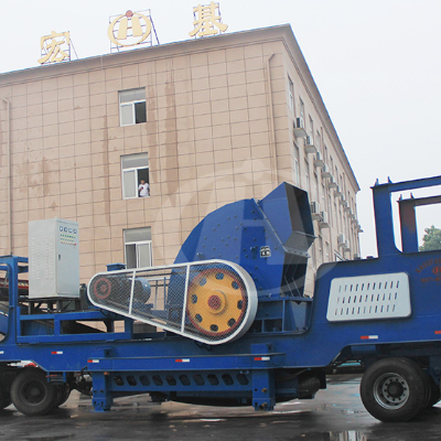 Small Granite Mining Crushing Screening Mobile Impact Crusher Equipment / 2