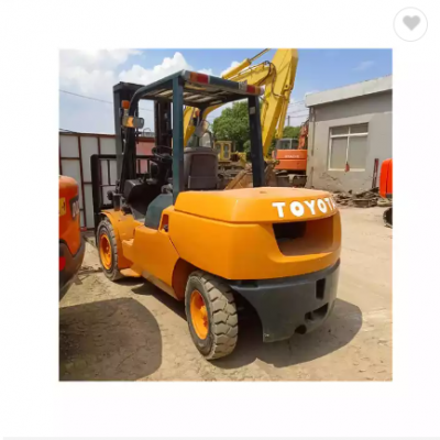 Second hand toyotaa forklift 7F 8F site work car has good performance and low price
