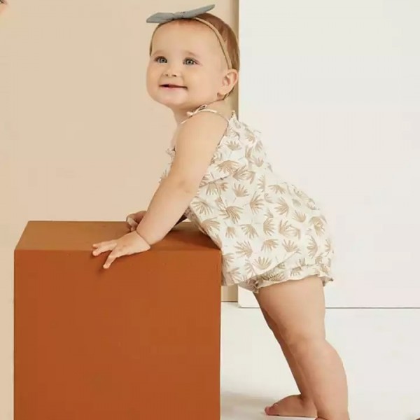 Infant sling suit ins Euro Style 2022 summer baby girl little floral skirt shorts suit / 2