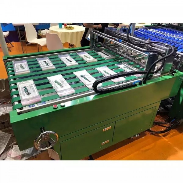 High speed double line plastic side sealing bag making machine / 2