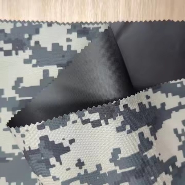 Hot selling 300D black pu coated camouflage oxford fabric tactical fabric / 2