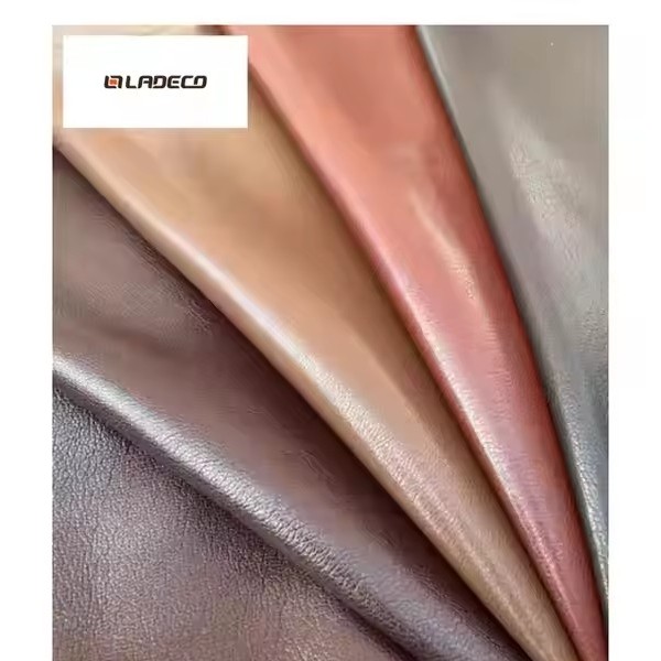 Suppliers sell environmentally friendly synthetic PU leather materials, sofa leather, 0.8mm waterpro / 3