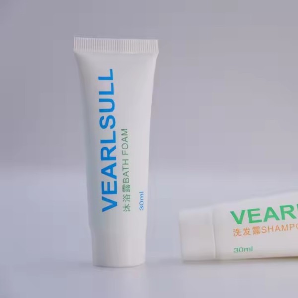 Hotel Disposable Toiletries Set Plastic Hotel Amenities Mini Shampoo and Conditioner Set / 3