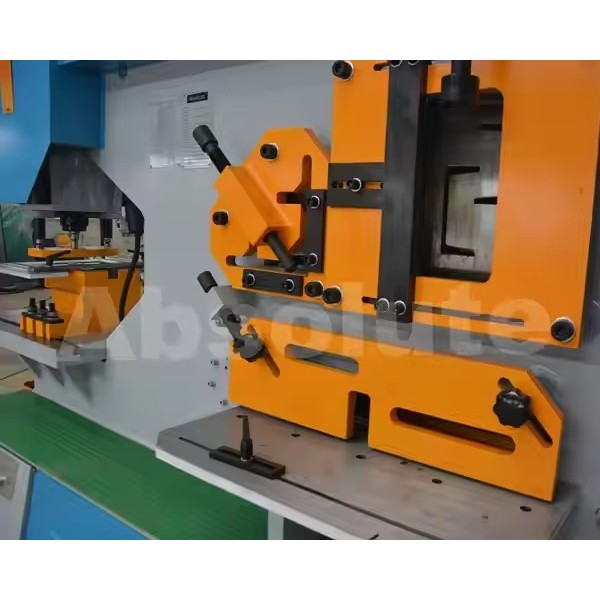 Portable Multifunctional Punching and Shearing Machine for Steel Plate Angle Iron Cutting with Hydra / 1